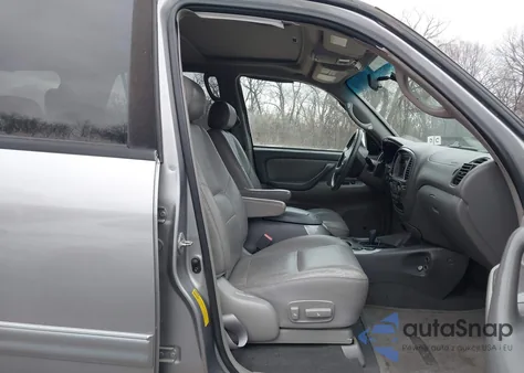 2001 Toyota Sequoia Limited V8 z USA, uszkodzony, nr VIN 5TDBT48A01S050724